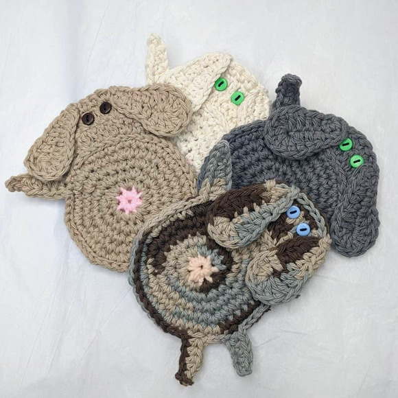 Hand Crafted Dog Butt Coasters Set of Two Crochet Puppy Coffee Table Mug Rug NEW - Picture 13 of 14